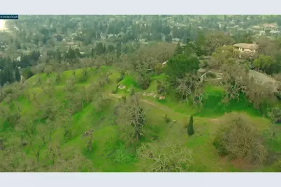 100 Los Balcones, Alamo, CA 94507 - Photo 17