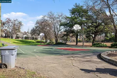 717 Beelard Dr, Vacaville, CA 95687 - Photo 25