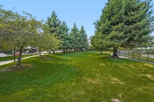 4 Anchor Dr, Emeryville, CA 94608 - Photo 25