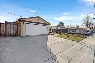 1009 Lisbon Ave, Livermore, CA 94550 - Photo 3