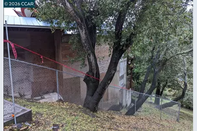 1110 Sterling Av, Berkeley, CA 94708 - Photo 25