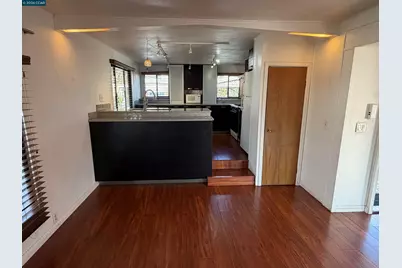 81 Eileen, Concord, CA 94518 - Photo 3
