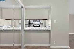 5492 Roundtree Dr, Concord, CA 94521 - Photo 15