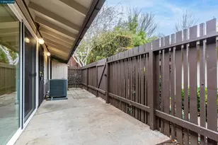 5492 Roundtree Dr, Concord, CA 94521 - Photo 41