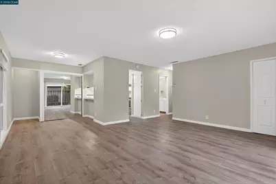 5492 Roundtree Dr #A, Concord, CA 94521 - Photo 11