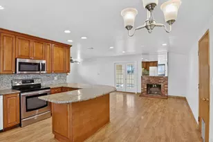 13912 Aurora Dr, San Leandro, CA 94577 - Photo 7