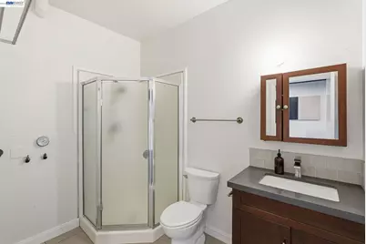 1004 9th Ave, Oakland, CA 94606 - Photo 9