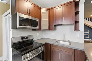 1004 9th Ave, Oakland, CA 94606 - Photo 7