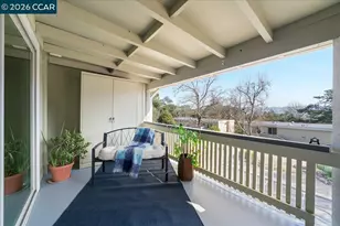 1732 Oakmont Dr, Walnut Creek, CA 94595 - Photo 29