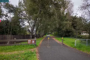 735 Arroyo Ct, Lafayette, CA 94549 - Photo 57