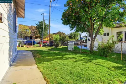 917 Mott St, Los Angeles, CA 90033 - Photo 23