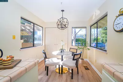 11 Fountain Grove Cir, Napa, CA 94558 - Photo 15