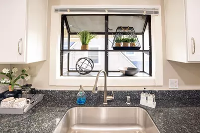 2925 El Monte Ave, Oakland, CA 94605 - Photo 25