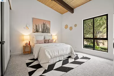 19100 Crest Ave #100, Castro Valley, CA 94546 - Photo 15