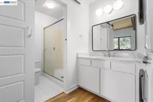 19100 Crest Ave, Castro Valley, CA 94546 - Photo 11