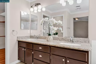 219 Forest Creek Ln, San Ramon, CA 94583 - Photo 41