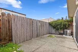 1431 Bel Air Dr, Concord, CA 94521 - Photo 27