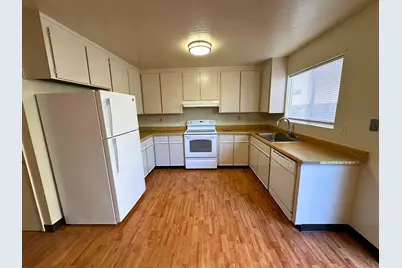 504 10th St, Antioch, CA 94509 - Photo 17