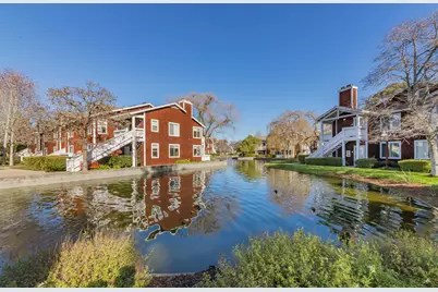 220 Marina Lakes Dr, Richmond, CA 94804 - Photo 27