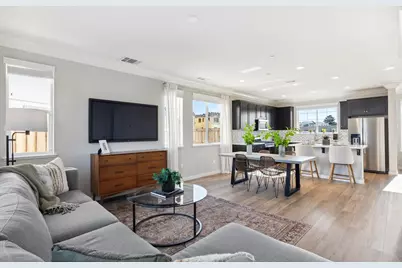 1476 Monument Ln, Fairfield, CA 94533 - Photo 9