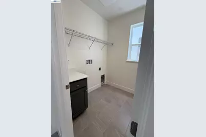 1476 Monument Ln, Fairfield, CA 94533 - Photo 17