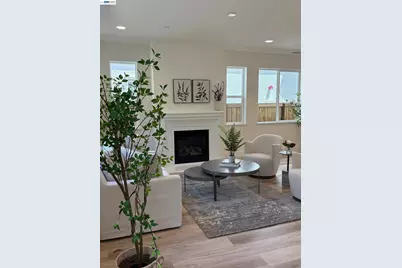 1476 Monument Ln, Fairfield, CA 94533 - Photo 11