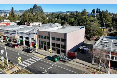 3050 Broadway, Oakland, CA 94611 - Photo 1