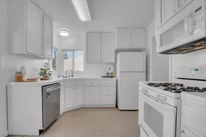 1024 Locust St, Livermore, CA 94551 - Photo 15