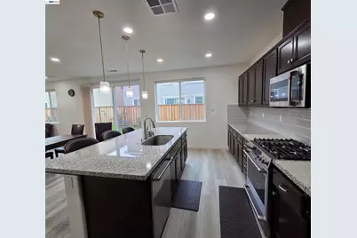 5390 Shenandoah Valley Ln, Antioch, CA 94531 - Photo 11