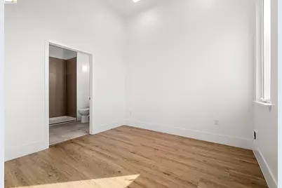 1545 32nd Street #210, Oakland, CA 94608 - Photo 13
