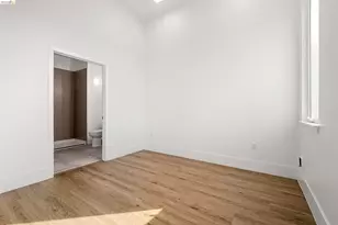 1545 32nd St, Oakland, CA 94608 - Photo 13