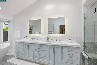 1 Green Acres Ct, Lafayette, CA 94549 - Photo 33