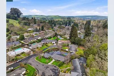 1 Green Acres Ct, Lafayette, CA 94549 - Photo 57