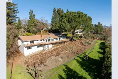 670 Logan Ln, Danville, CA 94526 - Photo 53