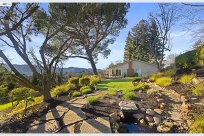 670 Logan Ln, Danville, CA 94526 - Photo 47