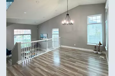 8922 Marlayana Ct, Elk Grove, CA 95758 - Photo 7