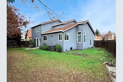 8922 Marlayana Ct, Elk Grove, CA 95758 - Photo 19