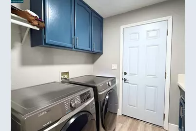 8922 Marlayana Ct, Elk Grove, CA 95758 - Photo 23