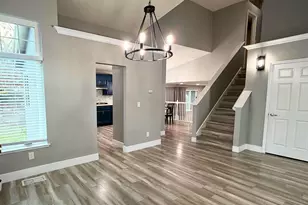 8922 Marlayana Ct, Elk Grove, CA 95758 - Photo 9