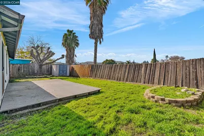 3784 Briarcliff Dr, Pittsburg, CA 94565 - Photo 33