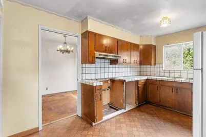 4105 Branson Dr, San Mateo, CA 94403 - Photo 9