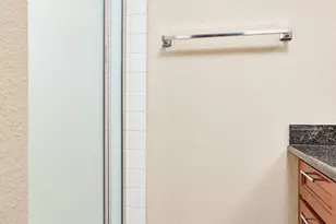 2489 American River Dr, Sacramento, CA 95825 - Photo 15