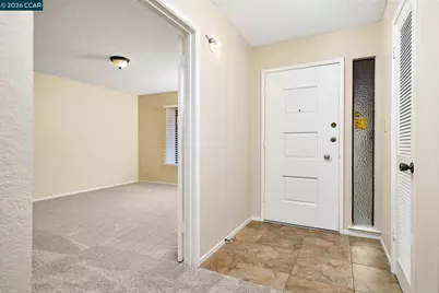 2489 American River Dr, Sacramento, CA 95825 - Photo 21