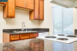 2489 American River Dr, Sacramento, CA 95825 - Photo 5