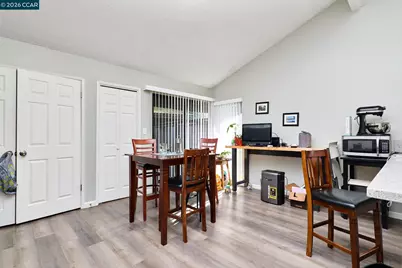 2489 American River Dr, Sacramento, CA 95825 - Photo 29