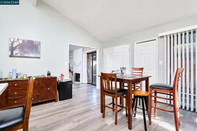 2489 American River Dr, Sacramento, CA 95825 - Photo 31