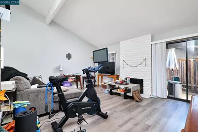 2489 American River Dr, Sacramento, CA 95825 - Photo 43