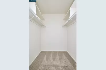 2489 American River Dr, Sacramento, CA 95825 - Photo 23