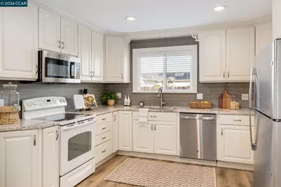 3916 Saint Michael Ct, Concord, CA 94519 - Photo 13