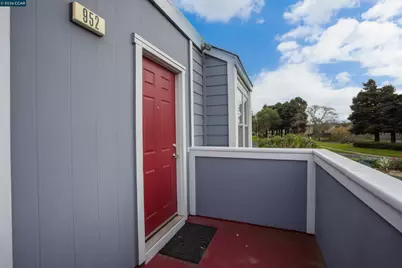 952 Mission Rd, South San Francisco, CA 94080 - Photo 23